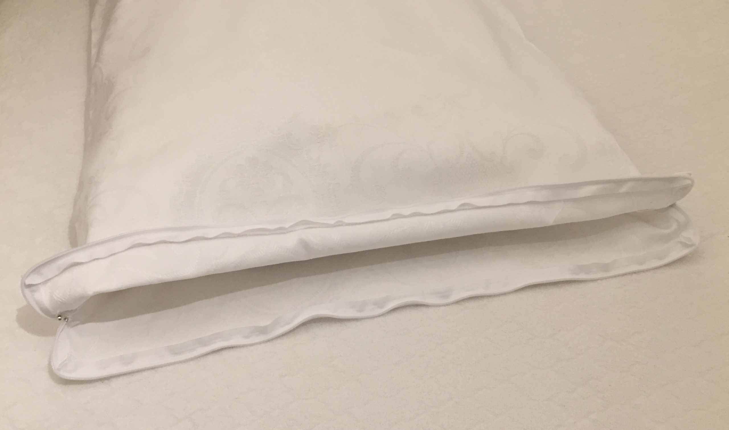 Damascato 36 sagomato copricuscino –