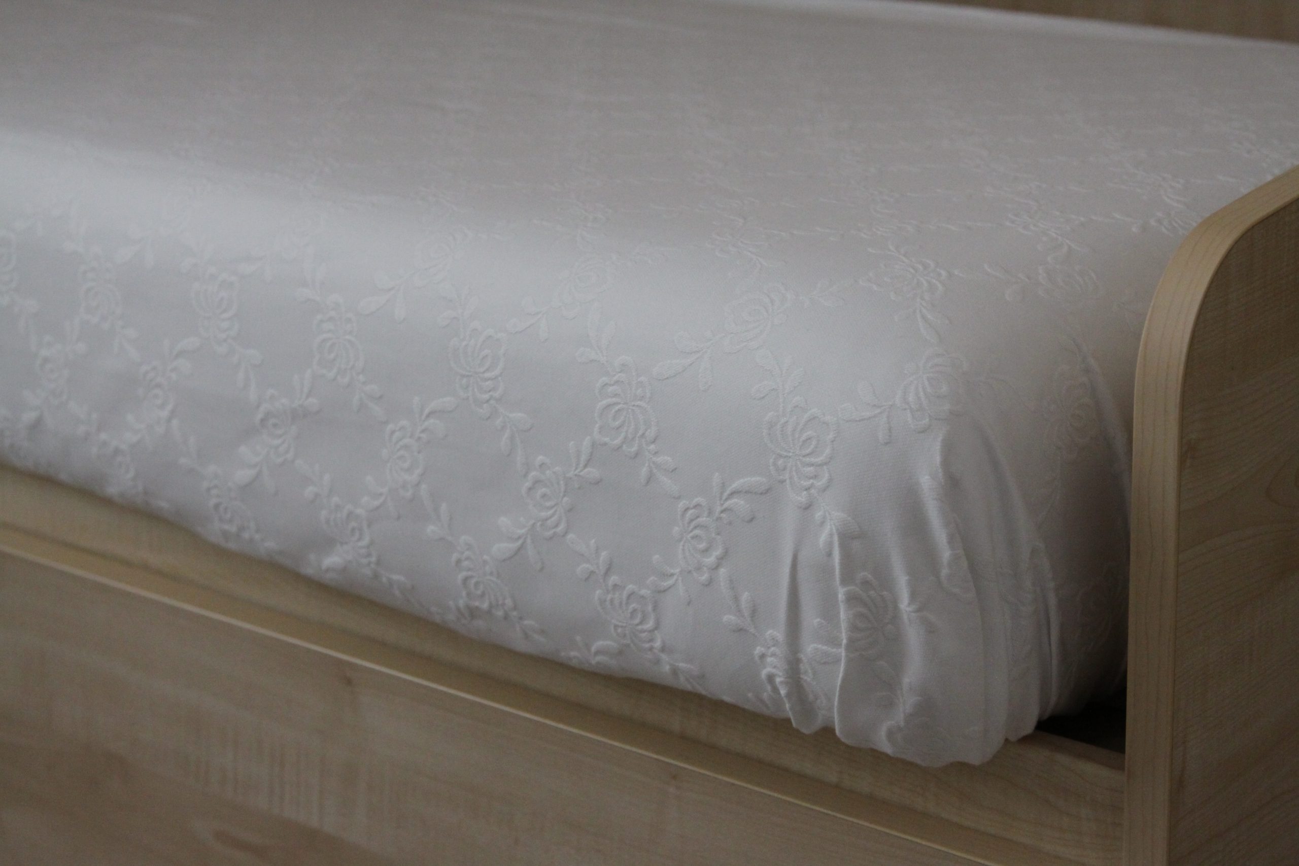 Isabella coprimaterasso